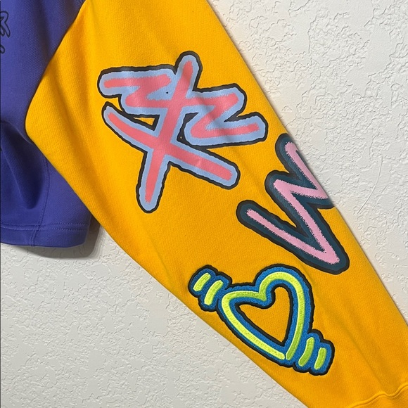 Adidas Original Graphic Cropped Hoodie - Picture 8 of 13